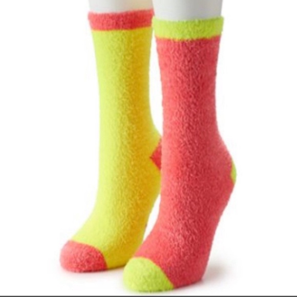Crayola Kids Size 7-8.5 Cozy Fuzzy Soft Unisex Socks Bright Colorful 6 Pairs - Picture 3 of 8